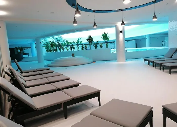 Hanza Tower Szczecin, Floor 21, - River View Apartment